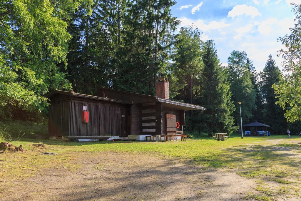 Tampere Camping Haermaelae Hotel Exterior photo