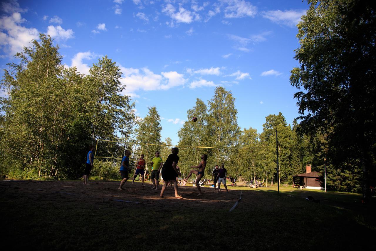 Tampere Camping Haermaelae Hotel Exterior photo